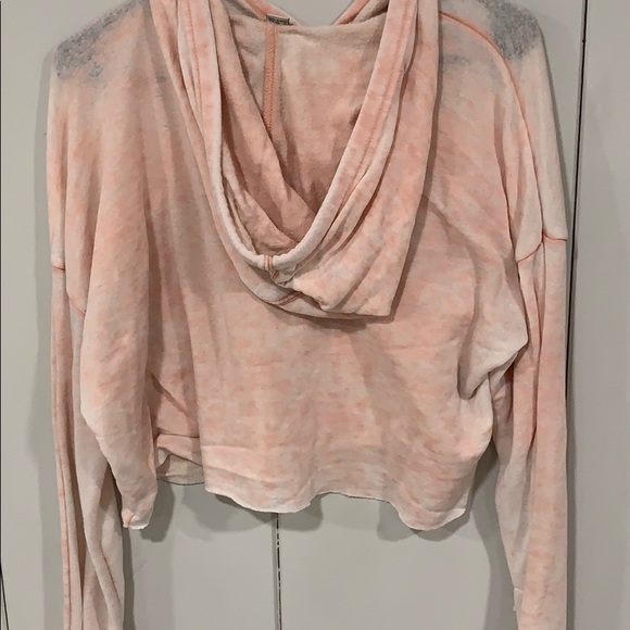 Forever 21 Cropped Sweatshirt - Picture 2 of 2